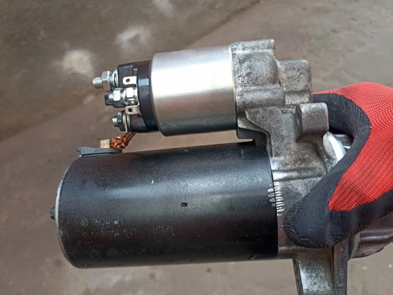 Правила и последовательность замены щеток генератора для правильной работы